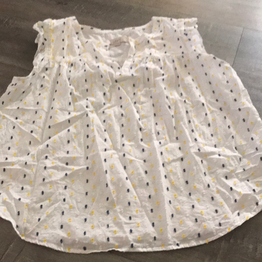 Ruffle sleeve tank